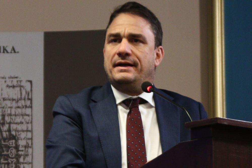 Τσουκαλάς: το ΠΑΣΟΚ σε διπλό ρόλο – Κεντρώο προσωπείο, αριστερή ρητορική