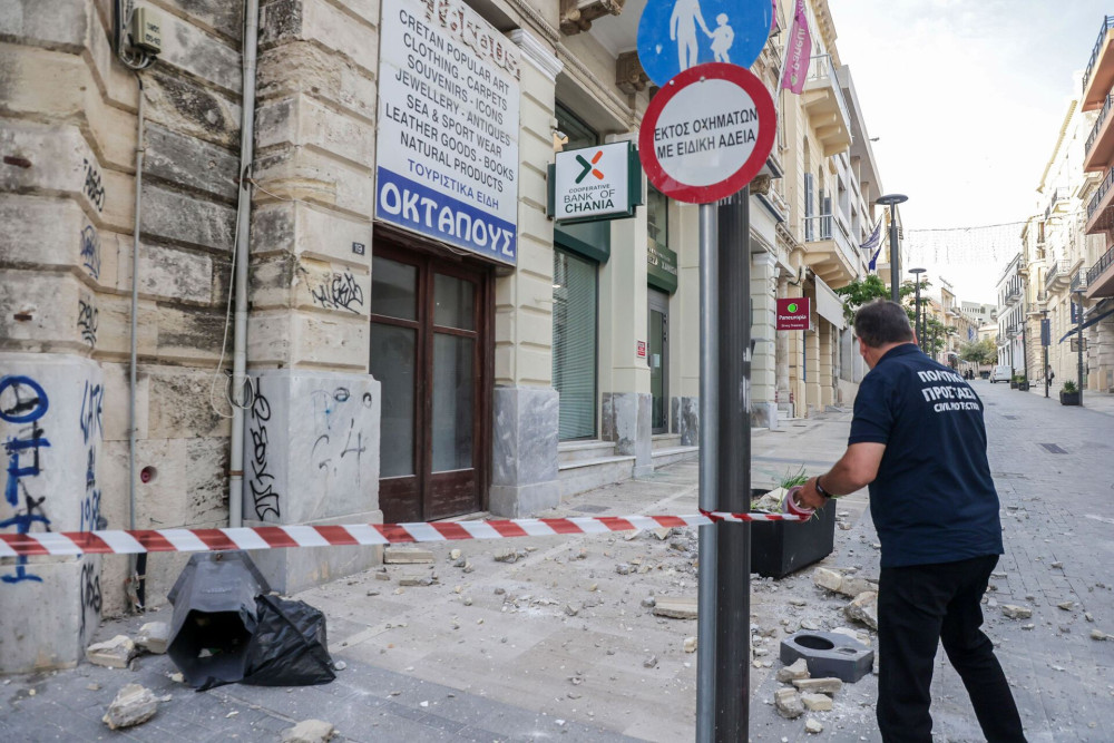 Καταρρέουν τα μπαλκόνια στην Κρήτη - Δύο περιστατικά μέσα σε λίγες ώρες (video)