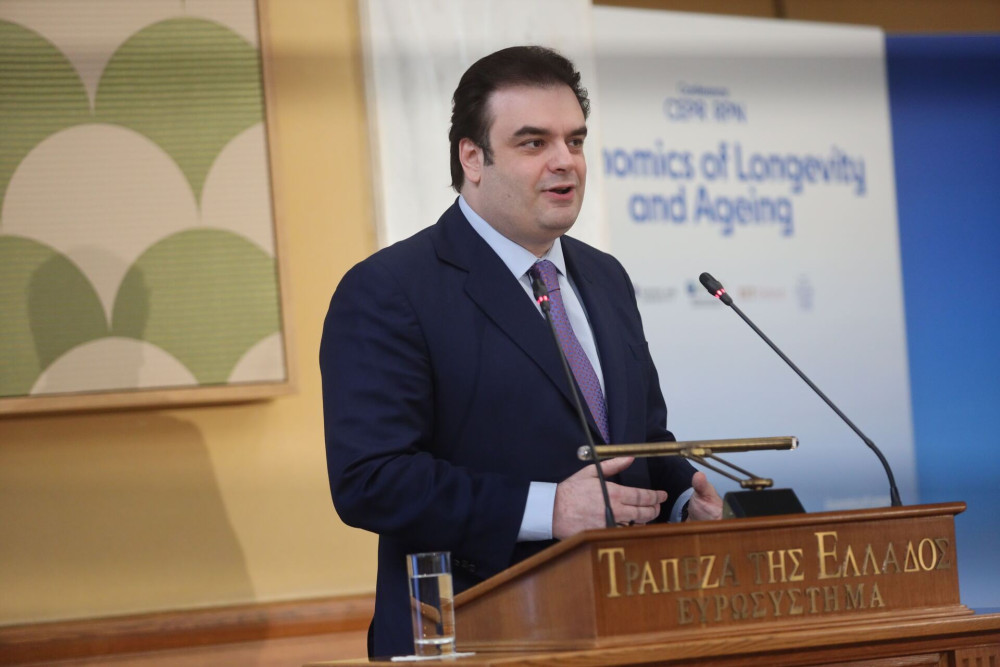 Πιερρακάκης: Αναπτυξιακή ευκαιρία για την Ελλάδα η αξιοποίηση της «ασημένιας οικονομίας»