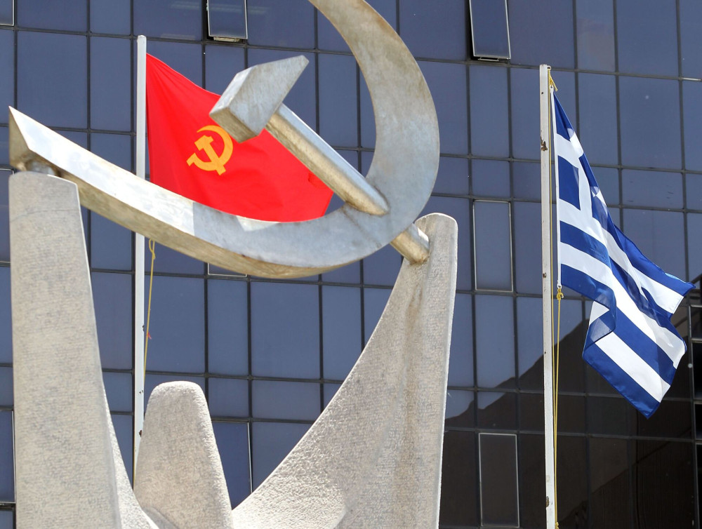 ΚΚΕ: η «ιερή αγελάδα» του πολιτικού συστήματος που τσαλαπατά τους νόμους και λογαριασμό δεν δίνει