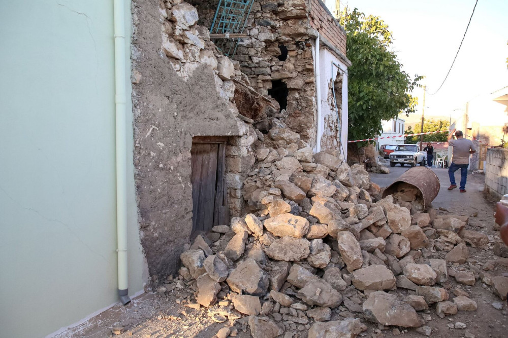 Προθεσμία δύο μηνών σε σεισμόπληκτους για αποκατάσταση πληγέντων κτηρίων και στεγαστική συνδρομή