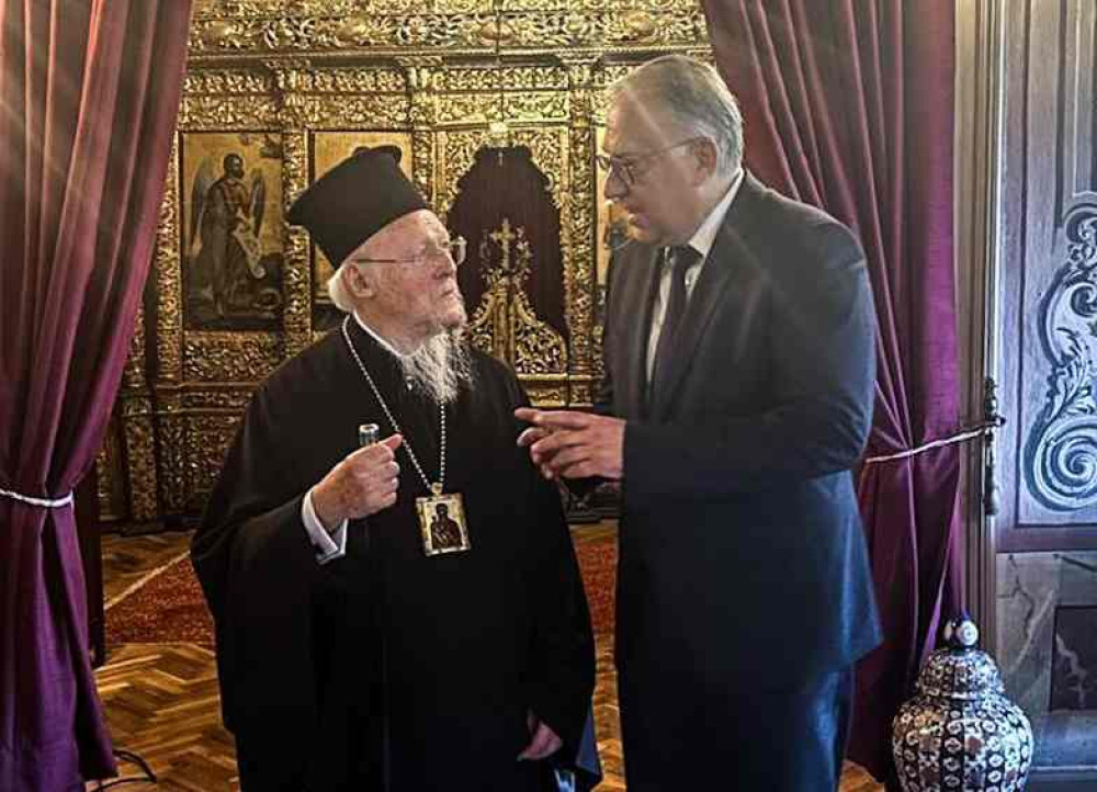 Θεοδωρικάκος: Ενίσχυση μνημείων και αξιών Χριστιανισμού από υπουργείο Ανάπτυξης
