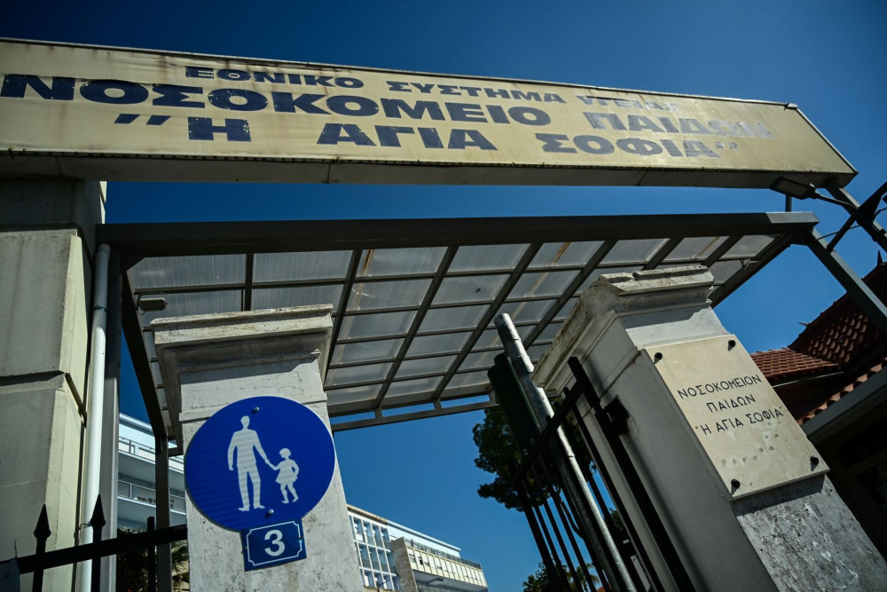 Καλλιθέα: πώς συνέβη το δυστύχημα με την 7χρονη - Σκηνές αρχαίας τραγωδίας στο νοσοκομείο, μαρτυρίες