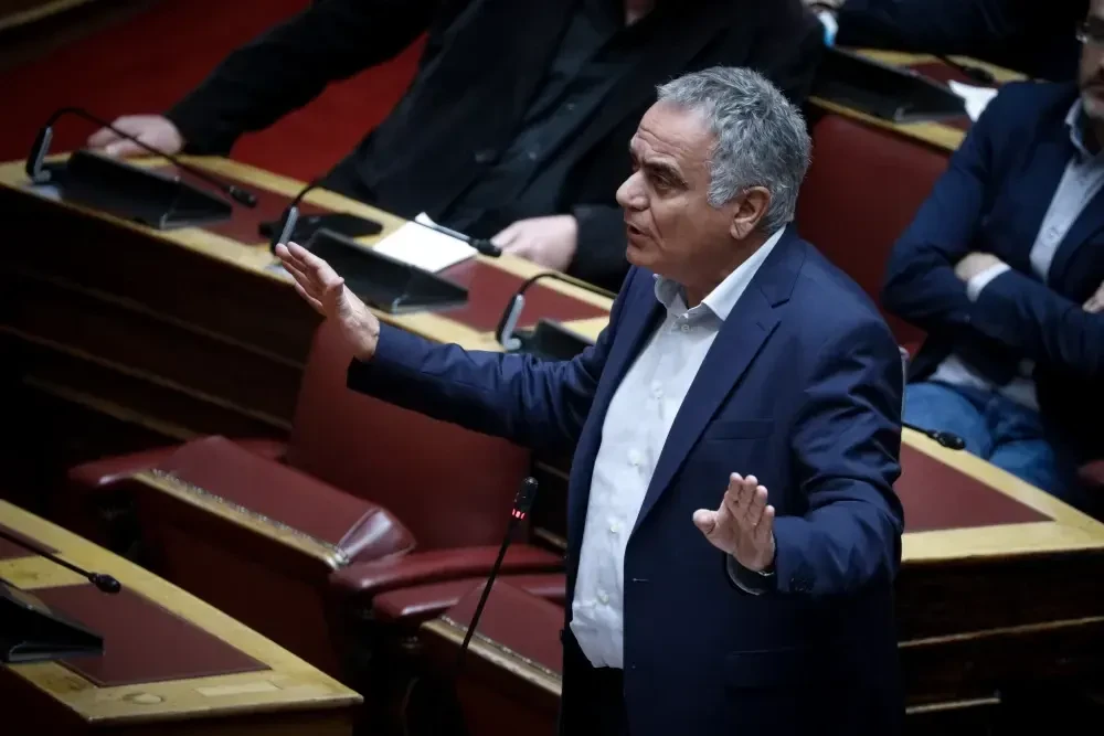 Και ο Σκουρλέτης επιτίθεται στον Τσίπρα: Πριν επιστρέψει, να τολμήσει αυτοκριτική