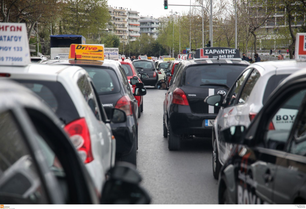 Θεσσαλονίκη: σεξουαλική παρενόχληση 25χρονης από δάσκαλο οδήγησης – «Έπεσα από τα σύννεφα»