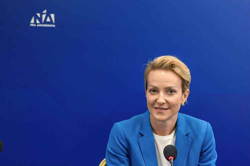 Αλεξάνδρα Σδούκου: «Τσαπατσούλικη» η πρόταση Ανδρουλάκη για 4ήμερη εργασία (video)