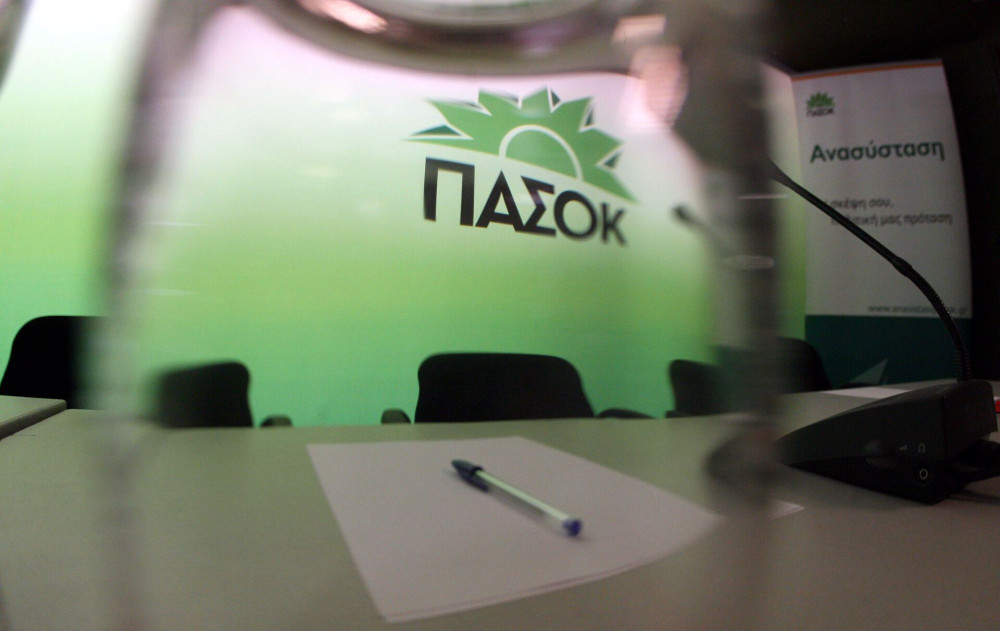 Απίστευτη «καταδίκη» της επίθεσης κουκουλοφόρων κατά Βορίδη από το ΠΑΣΟΚ: όλο και πιο χαμηλά