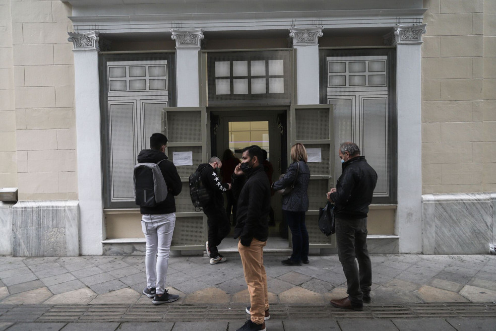 «Έρχεται» τo voucher των 100  ευρώ – Ποιοι μπαίνουν στη λίστα