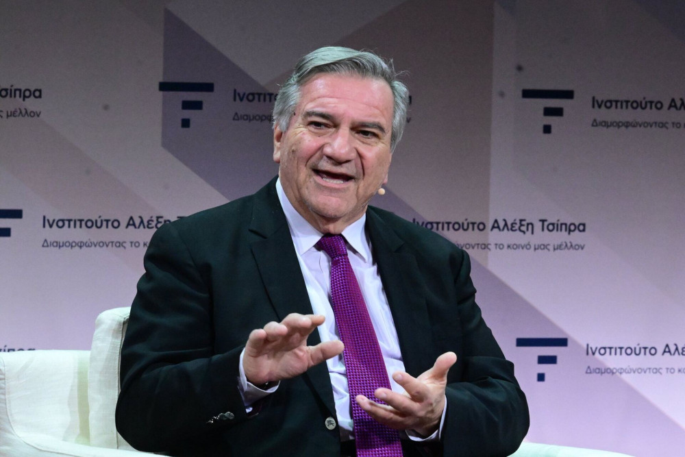 Τα πυρά ΣΥΡΙΖΑ κατά ΠΑΣΟΚ για το «παρών» στη Βουλή και το… τρολάρισμα Καστανίδη