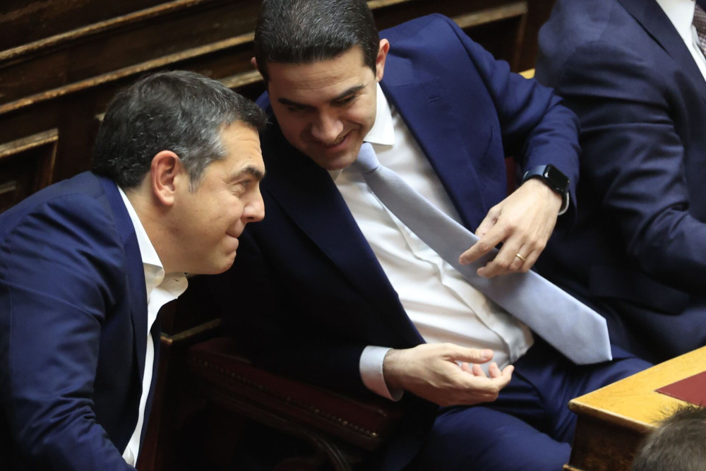 Ο Αλέξης Τσίπρας και η επανάσταση της μπλε γραβάτας