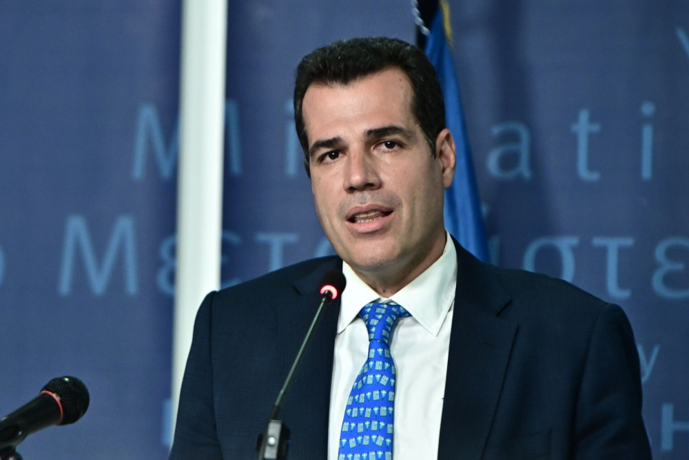 Πλεύρης για μέτρα κατά της παράνομης μετανάστευσης: Καθίστε εκεί που είστε, δεν σας δεχόμαστε
