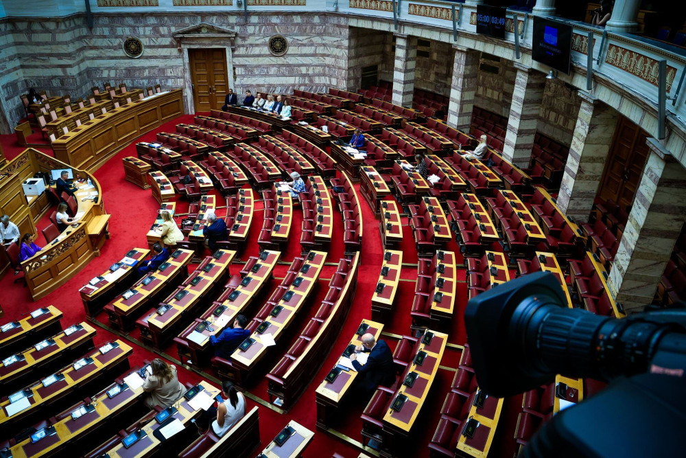 Ζητάνε Προανακριτική με στόχο τον Μητσοτάκη
