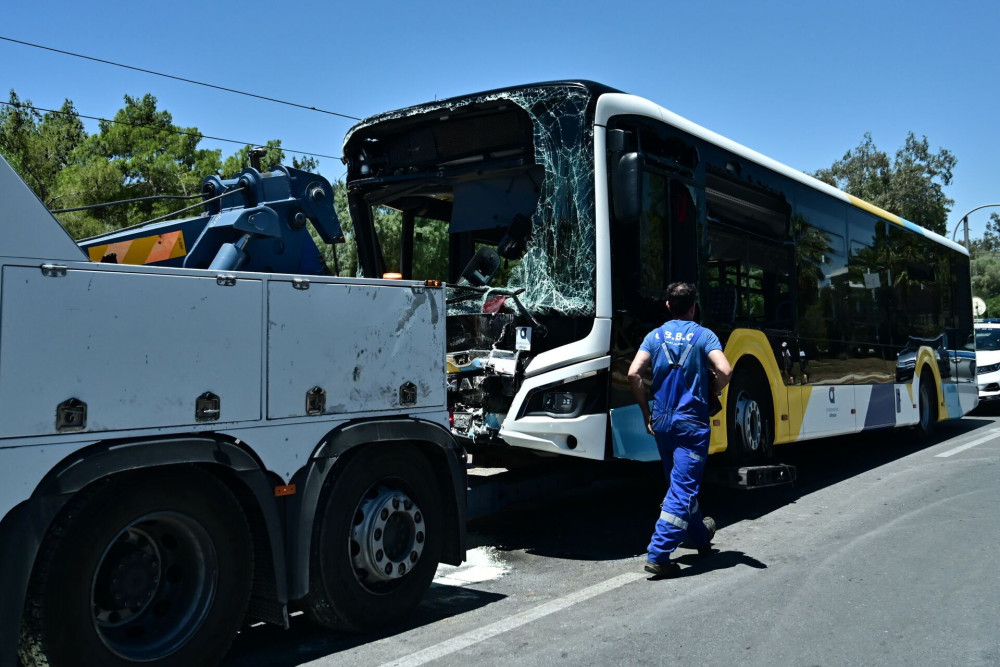 Βούλα: ασφάλεια και σύγχρονα λεωφορεία με σφραγίδα κυβέρνησης