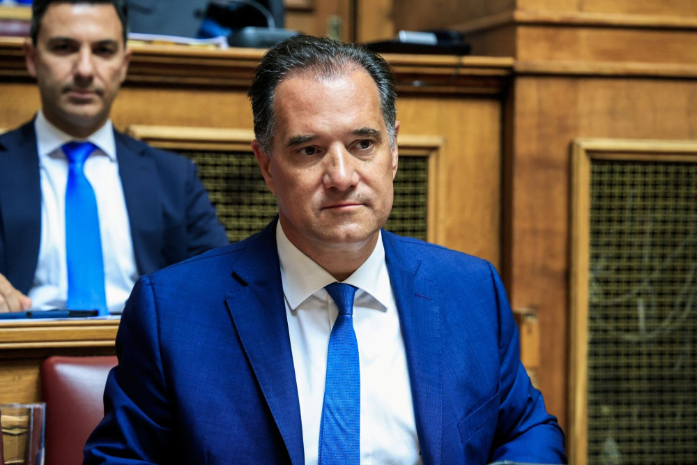 Άμεση αποστολή γιατρού στο αεροδρόμιο Ρόδου προανήγγειλε ο Άδωνις Γεωργιάδης