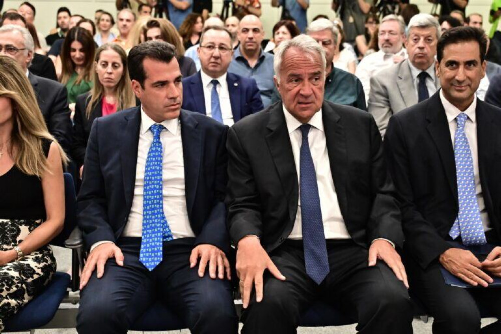 H τελετή παράδοσης και παραλαβής στο υπουργείο Μετανάστευσης