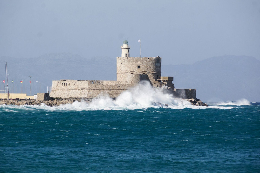 Φρίκη στη Ρόδο: το DNA αποκάλυψε αιμομικτική κακοποίηση - Πατέρας βίαζε την κόρη του και έγινε πατέρας του παιδιού της