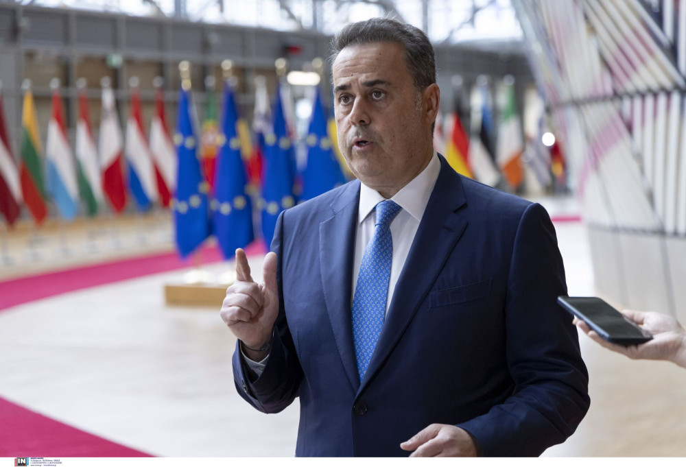 Ο Παπασταύρου στις Βρυξέλλες στο έκτακτο συμβούλιο υπουργών Περιβάλλοντος για το κλίμα