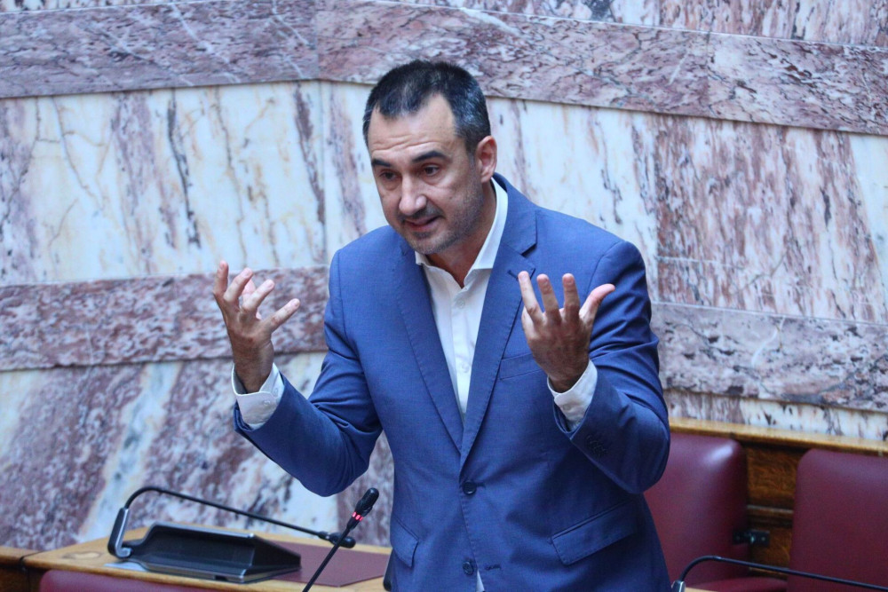Χαρίτσης σε κρίση... φαντασίας: Όταν η πολιτική απελπισία συναντά την υπερβολή