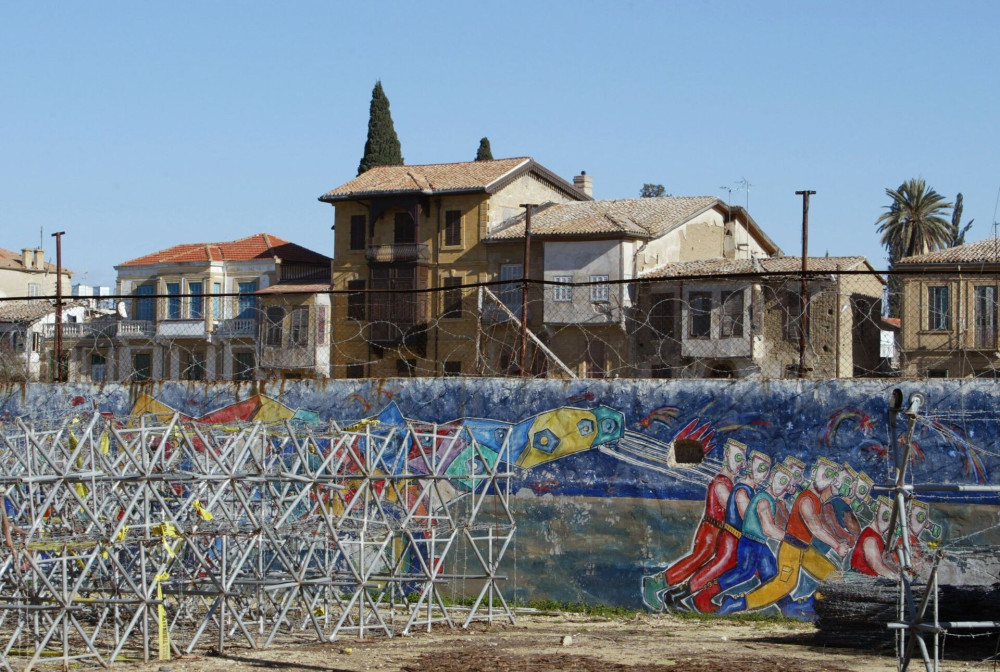 Τουρκική πρόκληση στα Κατεχόμενα: συνελήφθησαν πέντε ηλικιωμένοι Ελληνοκύπριοι για «κατασκοπεία»
