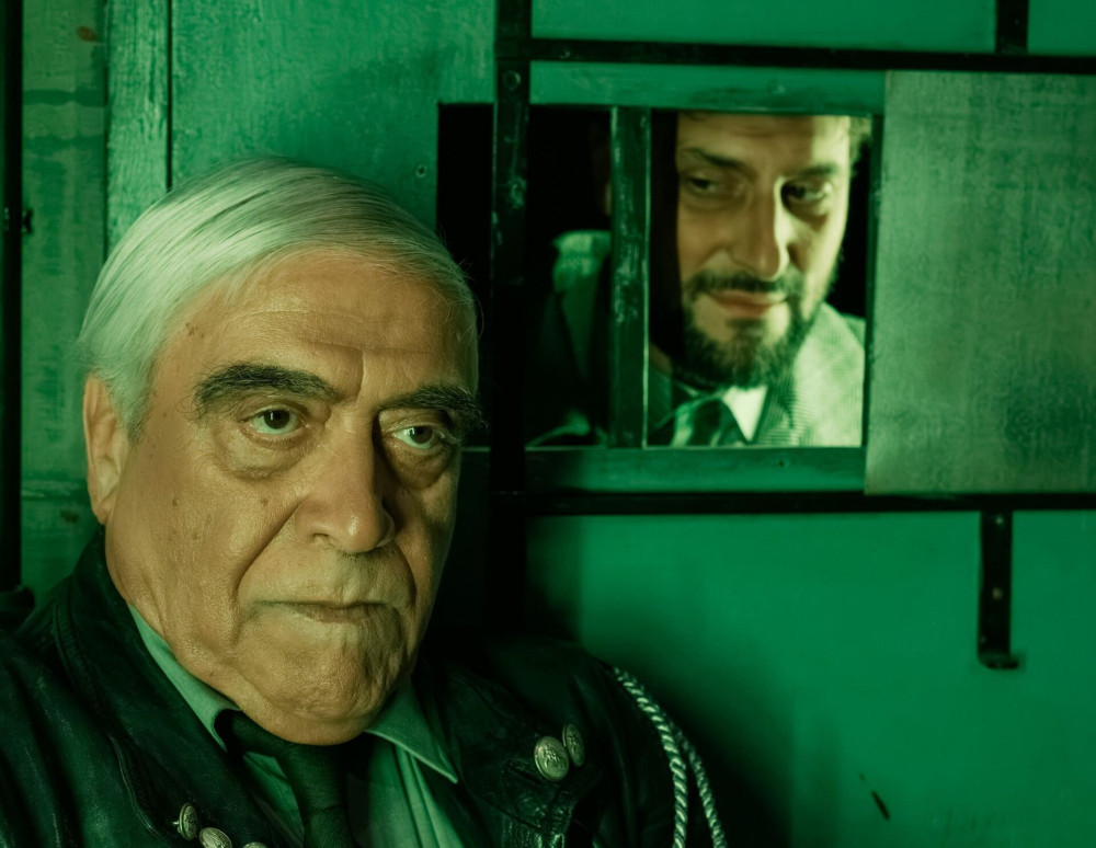 Με τον σπουδαίο Δημήτρη Πιατά συνεχίζεται για 2η χρονιά «Ο Πουπουλένιος» στο Σύγχρονο Θέατρο (photos)