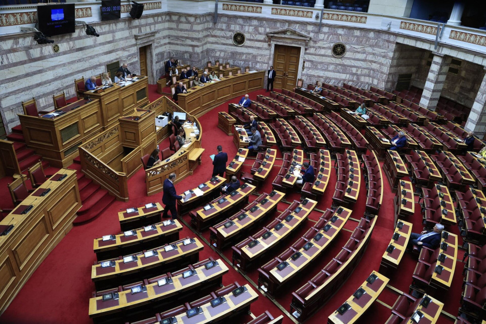 Βουλή: καθαρή λύση από την κυβέρνηση για το σκάνδαλο ΟΠΕΚΕΠΕ
