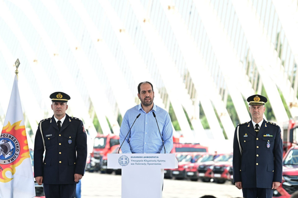 Κεφαλογιάννης: Σε ύψιστη επιφυλακή ο κρατικός μηχανισμός - Τριήμερο ακραίου κινδύνου πυρκαγιάς και θυελλωδών ανέμων (video)