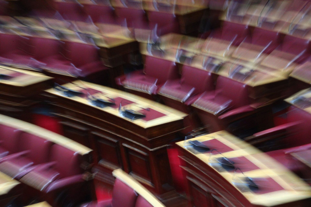 «Φτηνή» αντιπολίτευση με fake news και τοξικότητα