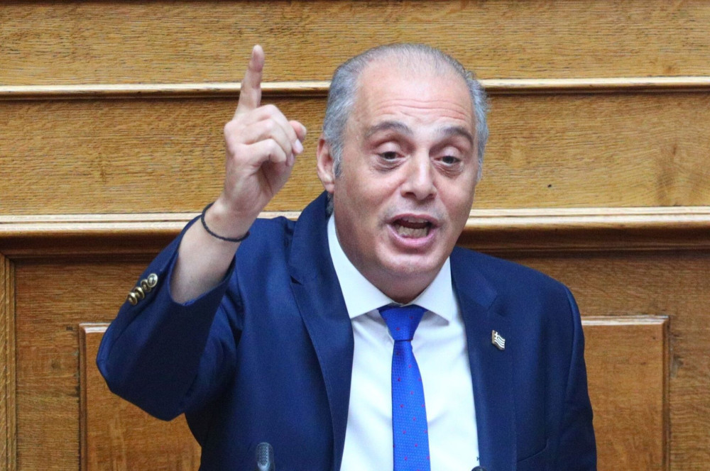 Ο Βελόπουλος όλα τα σφάζει, όλα τα μαχαιρώνει…