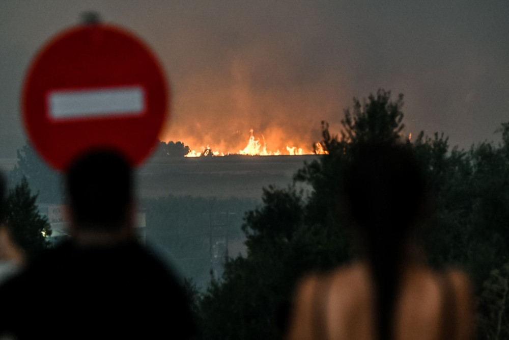 Ελληνικός Ερυθρός Σταυρός: ηρωική συμβολή των εθελοντών στις πυρκαγιές σε Βραχναίικα και Βουντένη (video)