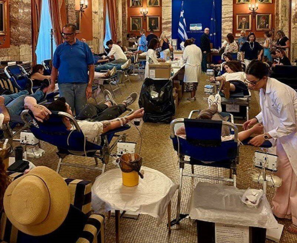 Η Βουλή δίνει αίμα ζωής: μεγάλη συμμετοχή των υπαλλήλων σε αιμοδοσία