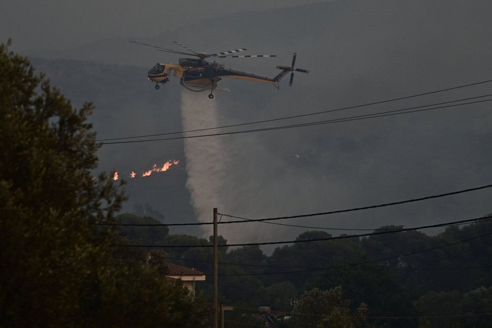Φωτιά στη Σαλαμίνα στο Βρωμοπούσι - 112 για ετοιμότητα (video)