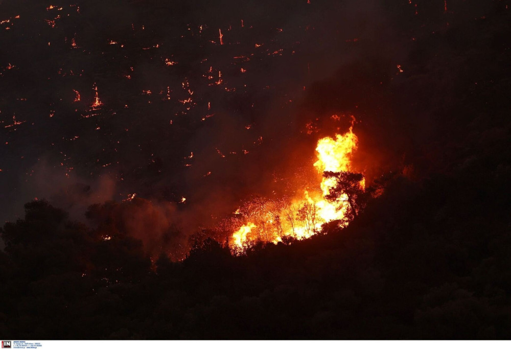 Συναγερμός για πολύ υψηλό κίνδυνο πυρκαγιάς στις 14 και 15 Αυγούστου - Δυσμενείς καιρικές συνθήκες (χάρτες)