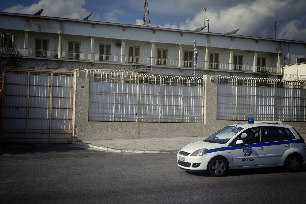 Επιχείρηση της ΕΛΑΣ στο ψυχιατρείο των φυλακών Κορυδαλλού - Κατασχέθηκαν κινητά και ναρκωτικά