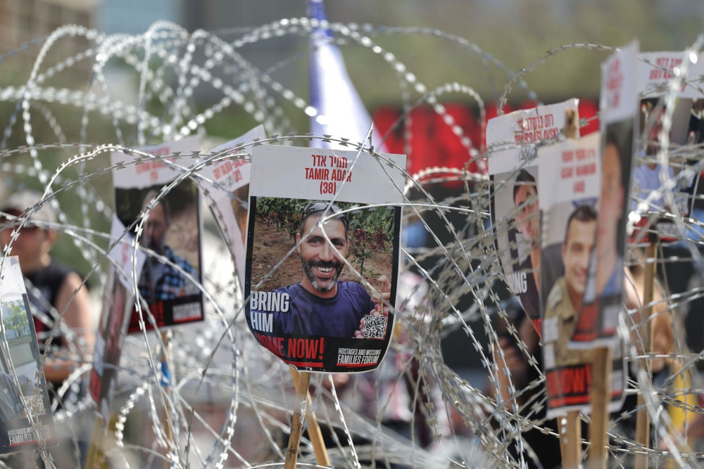 Οι μάσκες έπεσαν: το ΚΚΕ επιλέγει τη ρητορική της Χαμάς απέναντι στην ειρήνη στη Μέση Ανατολή