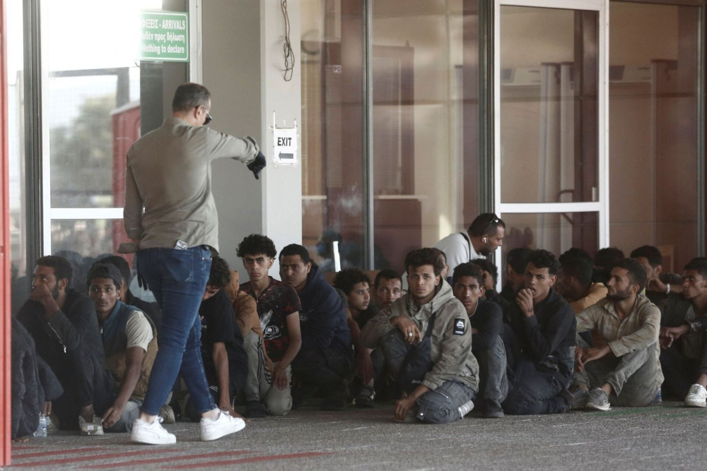 Αποσυμφόρηση στην Κρήτη από μετανάστες - Σε αυξημένη ετοιμότητα οι αρχές ενόψει βελτίωσης του καιρού