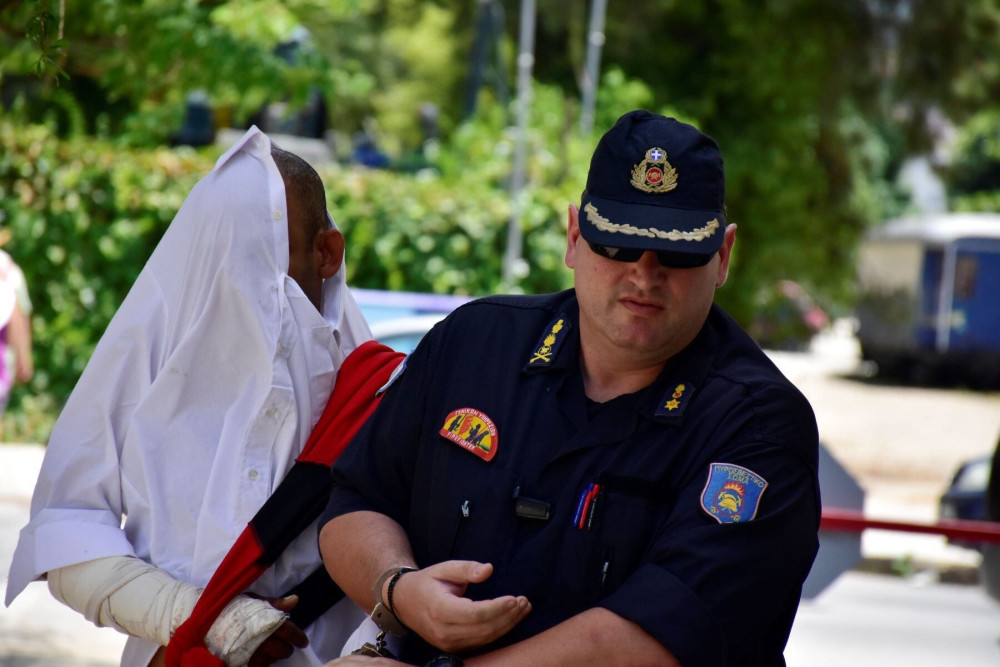 Πυροσβεστική: πέντε συλλήψεις για πυρκαγιές σε όλη τη χώρα