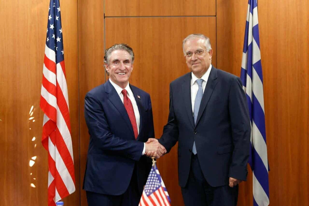 Συνάντηση Θεοδωρικάκου-Μπέργκαμ: Στρατηγική συνεργασία με τις ΗΠΑ και στη ναυπηγική βιομηχανία