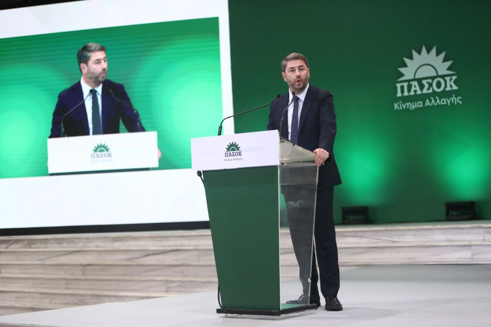H αγωνία του Ανδρουλάκη κορυφώνεται: στη ΔΕΘ με το βλέμμα στον… Τσίπρα