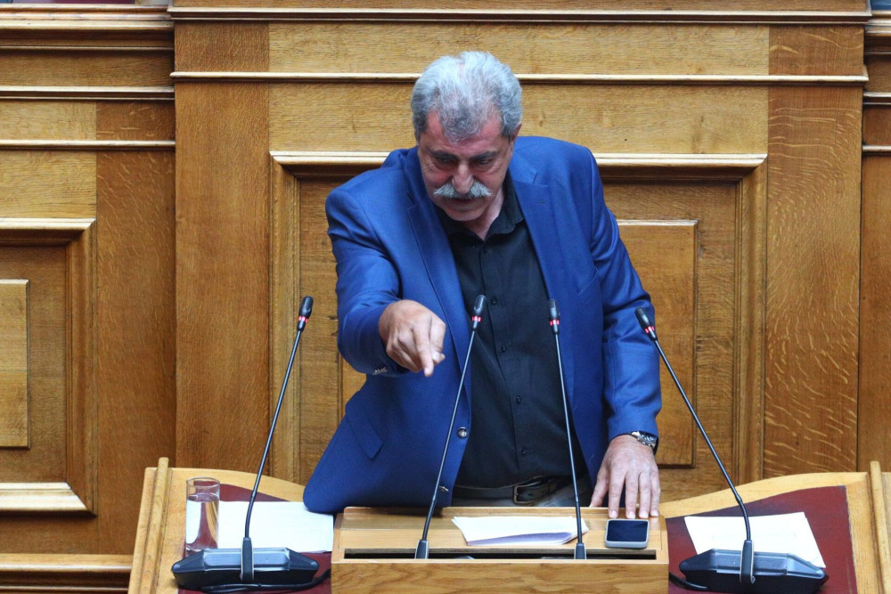 Πολάκης: η «υπεράσπιση» της σκευωρίας Novartis που καταρρέει μπροστά στη Δικαιοσύνη (video)