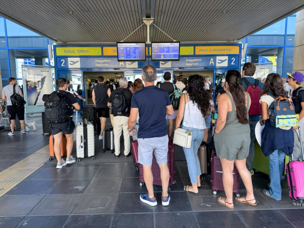 Διθενής Αερολιμένας Αθηνών: ομόλογο 500 εκατ. με λήξη το 2033 - Οι στόχοι της έκδοσης