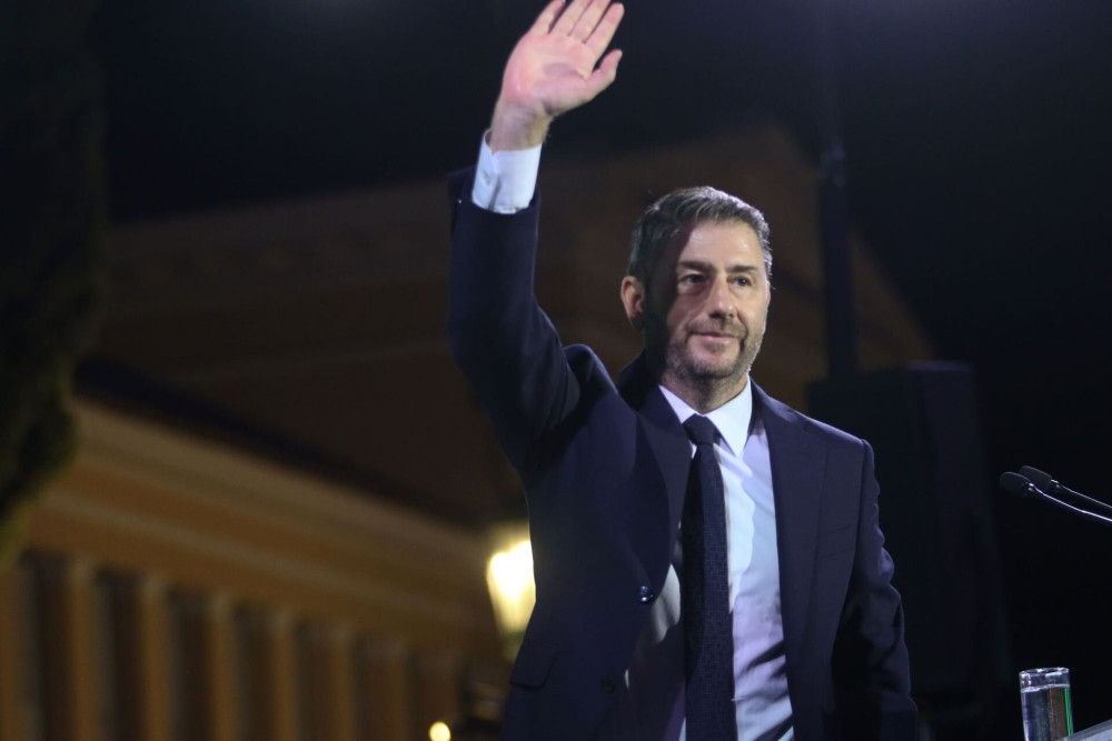 ΠΑΣΟΚ: έφτασε η στιγμή τού «Νικόλα, δώσ’ τα όλα»!