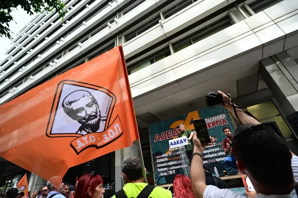 Μητσοτάκης από ΔΕΘ: Προτιμώ να ακούω τους γιατρούς και τους ασθενείς παρά την ντουντούκα των εργατοπατέρων