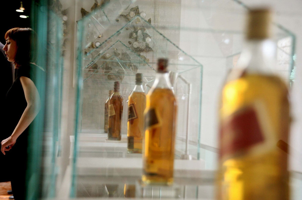 Ο τράπερ Ρακ απέτρεψε ανήλικους από το αλκοόλ - Τι σχολίασε ο Άδωνις Γεωργιάδης (video)