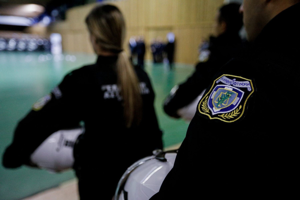Φορολογικό νομοσχέδιο: αναδρομικές αυξήσεις για 76.000 αστυνομικούς, πυροσβέστες και λιμενικούς