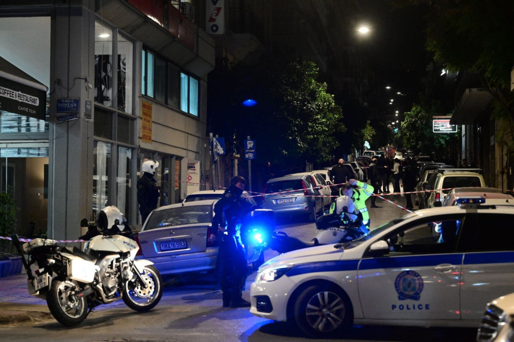 Οι… ημιπιτσιρικάδες ξαναχτυπούν