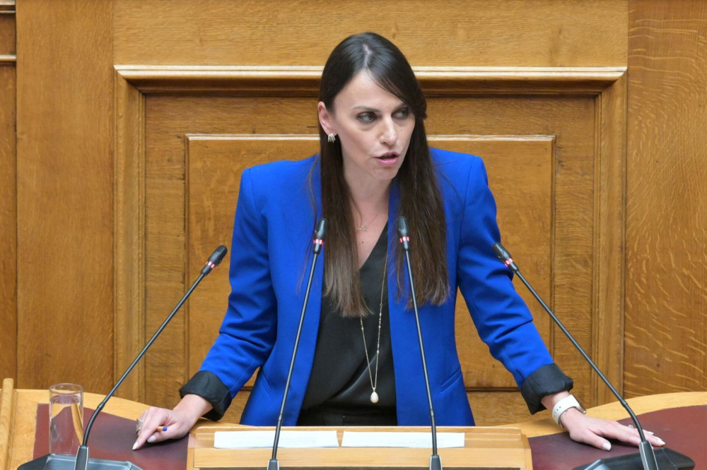 Χαραλαμπογιάννη: Η κυβέρνηση επιλέγει τη δράση αντί της αδράνειας