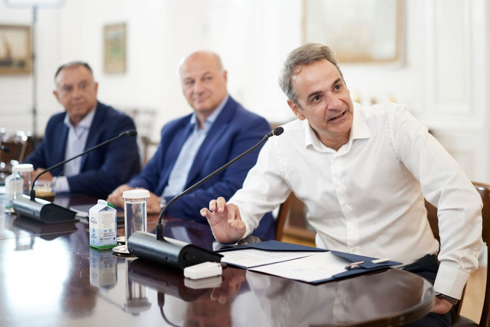 Τηλεδιάσκεψη Μητσοτάκη με δήμαρχο Αμοργού και Επαγγελματικό Αλιευτικό Σύλλογο (video)