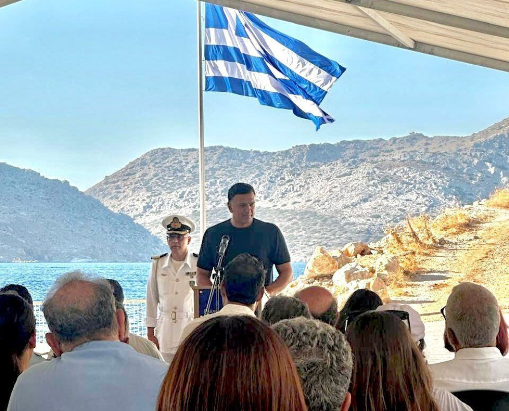 Κικίλιας για  Σαντορινιό: «Τιμή σε έναν ευγενικό και γλυκό άνθρωπο -  Λυπάμαι που έφυγε τόσο νωρίς»