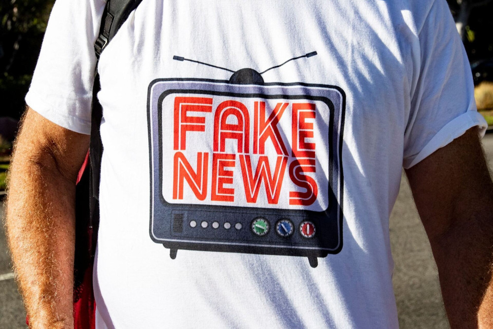 Οι απελπισμένοι από το… μπαγιάτικο ποπ κορν πιάνονται