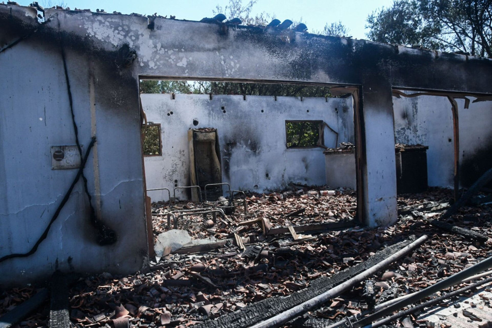 Τα σπίτια ξαναγίνονται κυρία Ακρίτα, οι άνθρωποι δεν ξαναγυρίζουν πίσω